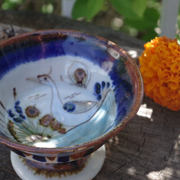 Beautiful Pottery Art Bowl Signed With - Picture 5 of 7